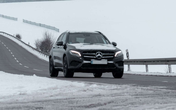 Машина может загореться в любой момент: Mercedes-Benz объявила масштабный отзыв