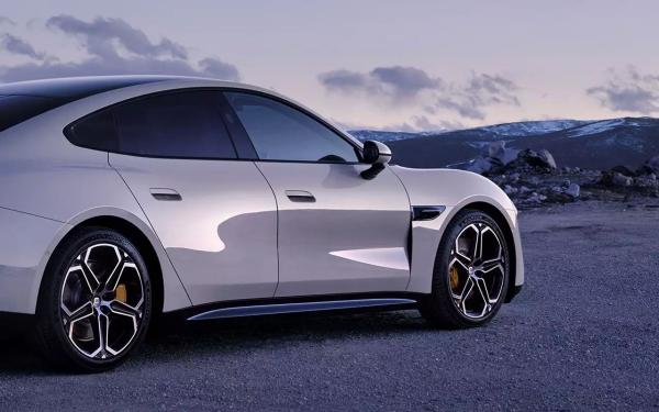 Не уступит Tesla Model S: за этой доступной новинкой уже выстроились очереди