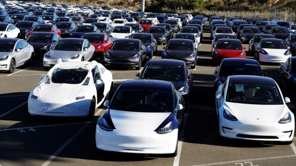 Илон Маск назвал дату премьеры роботакси от Tesla