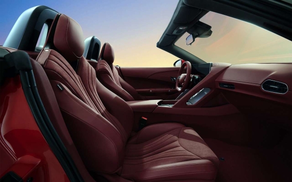 Распашные двери, как у Lamborghini, и полный привод — дебют новинки уже в апреле