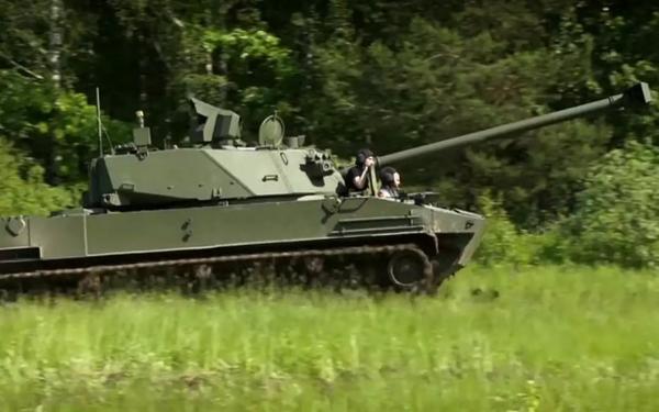 Самая универсальная боевая машина России – «Лотос»