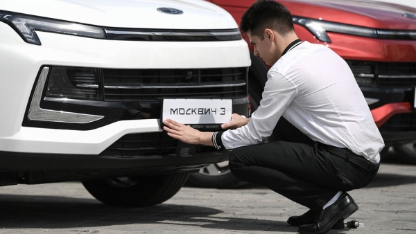 В России дилеры зафиксировали ажиотажный спрос на «Москвичи»