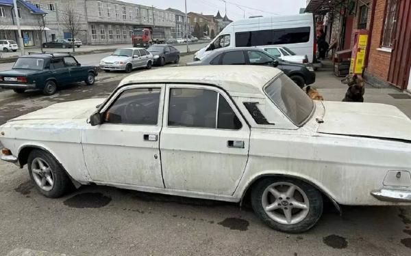 В Северной Осетии «накрыли» бутлегеров на Волгах и Ладах