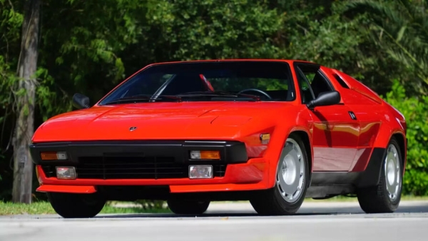 Редкий итальянский спорткар Lamborghini Jalpa пустят с молотка