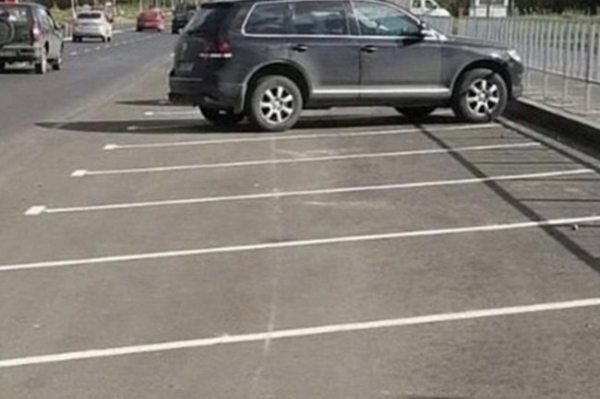 В Москве платные парковки появились еще на 88 улицах