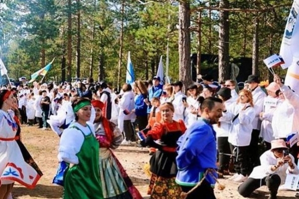 В Тарко-Сале провели фестиваль «Ягель»