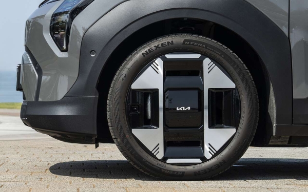 Новые автомобили Kia помогут своим владельцам с парковкой: запущен новый сервис
