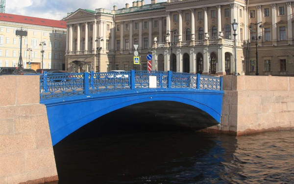 В России есть мост, на котором разрешено парковаться: да/нет