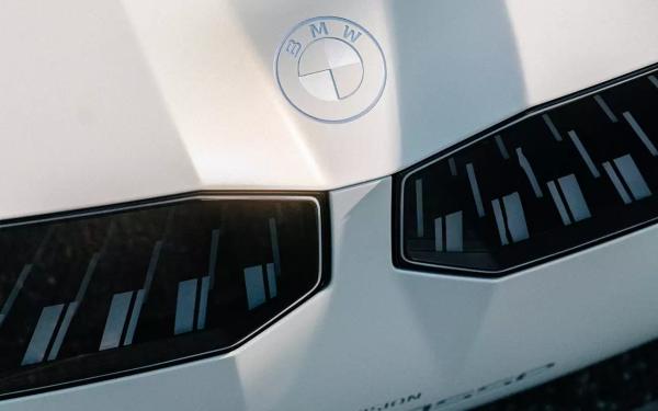 Новые электромобили BMW будут иметь сверхбыструю зарядку и внушительный запас хода