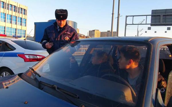 Водителей-нарушителей проверят на знание ПДД и отберут права при провале теста