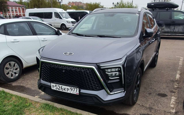 Новую модель Москвича засняли на улицах столицы
