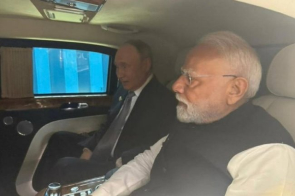 Путин прокатил Моди на президентском Aurus